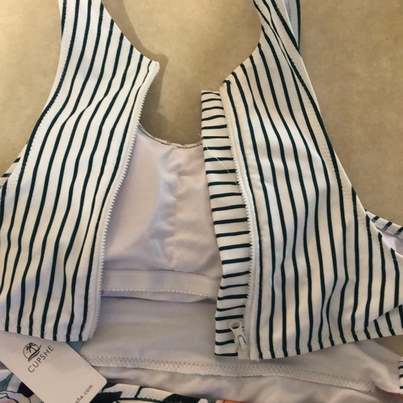 Swimsuit - Picture 8 of 8